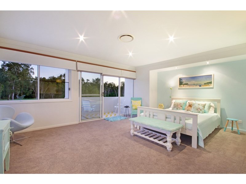32 Campbellville Circuit, Pelican Waters QLD 4551