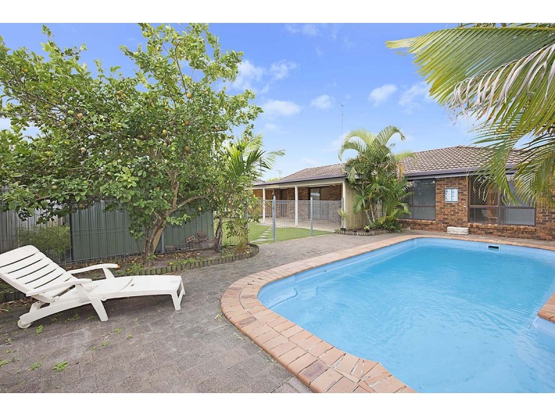 5 Chine Place, Wurtulla QLD 4575