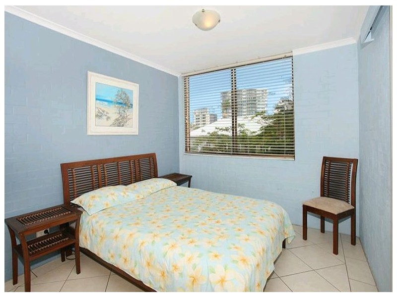 Unit 4, 19 Esplanade Bulcock Beach, Caloundra QLD 4551