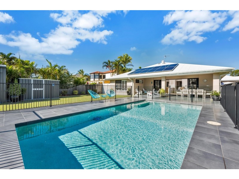 5 Kuthar Street, Pelican Waters QLD 4551