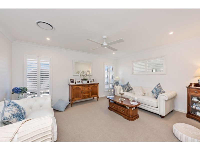 5 Kuthar Street, Pelican Waters QLD 4551