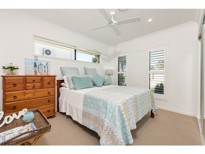 5 Kuthar Street, Pelican Waters QLD 4551