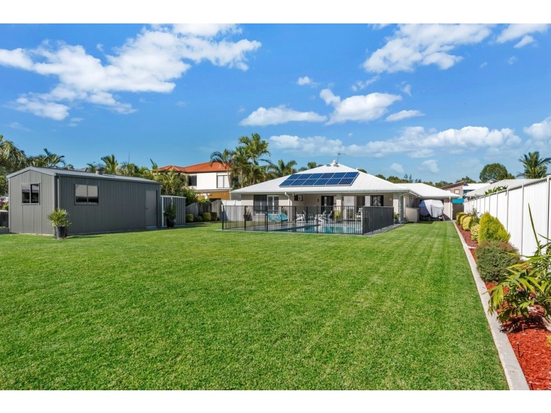 5 Kuthar Street, Pelican Waters QLD 4551