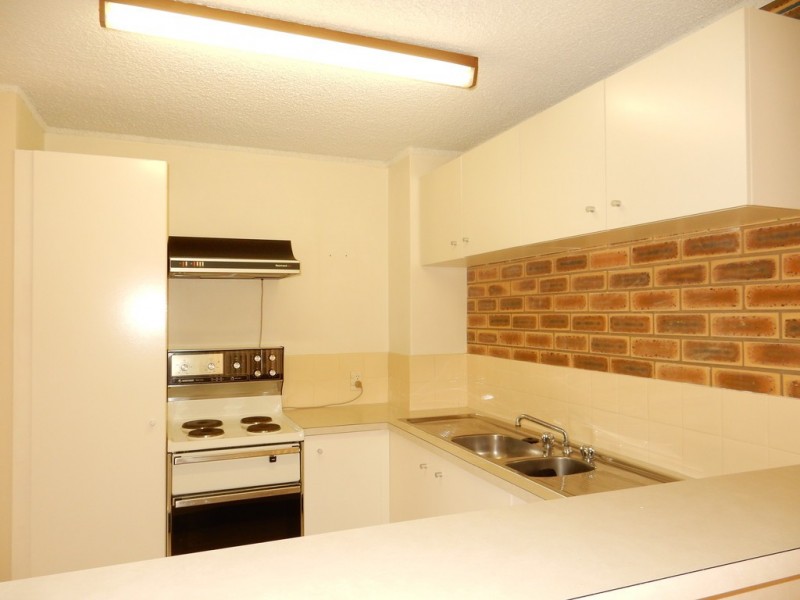 Unit 2 ‘High Five’, 16 Dingle Avenue, Kings Beach QLD 4551