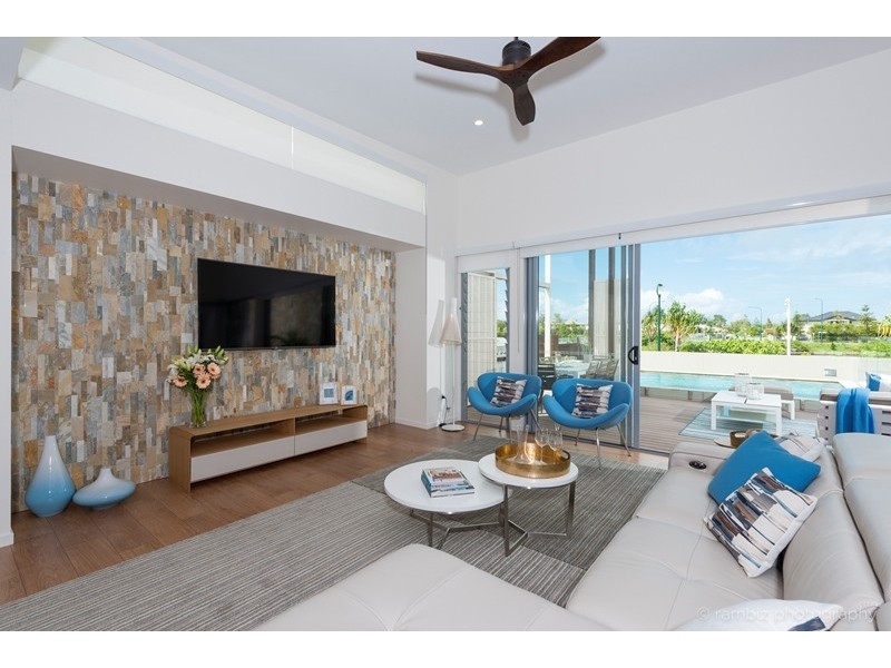 61 The Passage, Pelican Waters QLD 4551