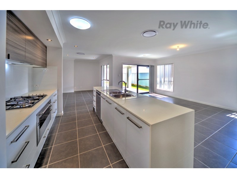 63 MacIntyre Crescent, Pelican Waters QLD 4551