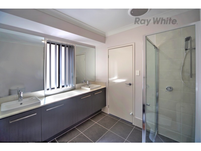 63 MacIntyre Crescent, Pelican Waters QLD 4551