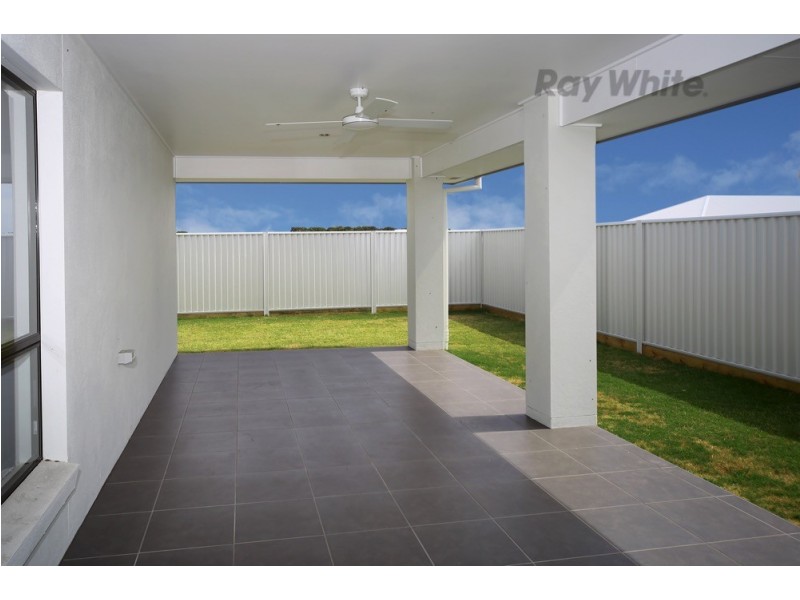 63 MacIntyre Crescent, Pelican Waters QLD 4551