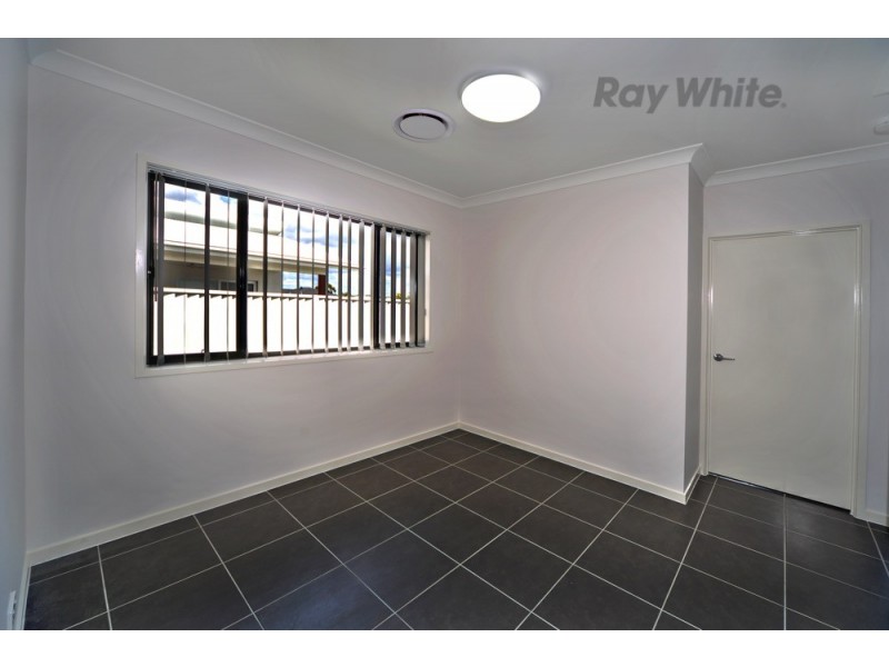 63 MacIntyre Crescent, Pelican Waters QLD 4551