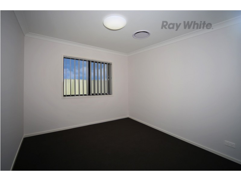 63 MacIntyre Crescent, Pelican Waters QLD 4551