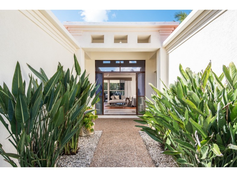 17 Glenwood Place, Twin Waters QLD 4564