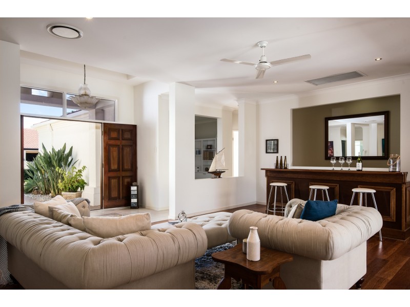 17 Glenwood Place, Twin Waters QLD 4564