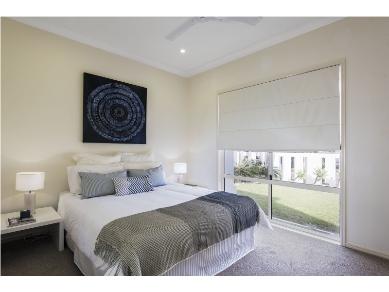 17 Glenwood Place, Twin Waters QLD 4564