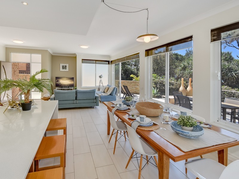 Unit 1/15 Wilson Avenue, Dicky Beach QLD 4551