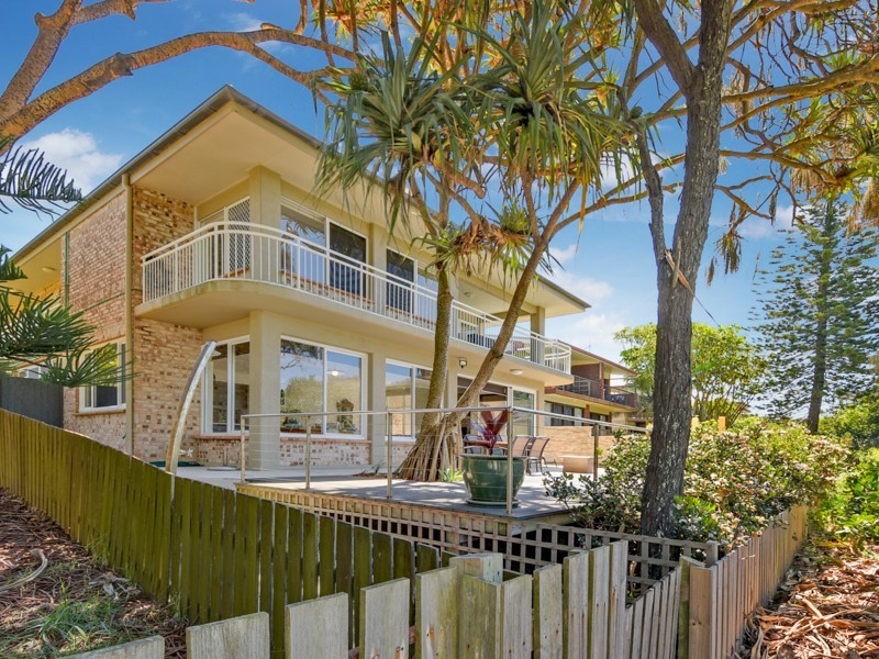 Unit 1/15 Wilson Avenue, Dicky Beach QLD 4551