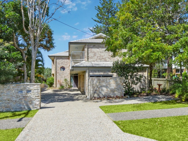 Unit 1/15 Wilson Avenue, Dicky Beach QLD 4551