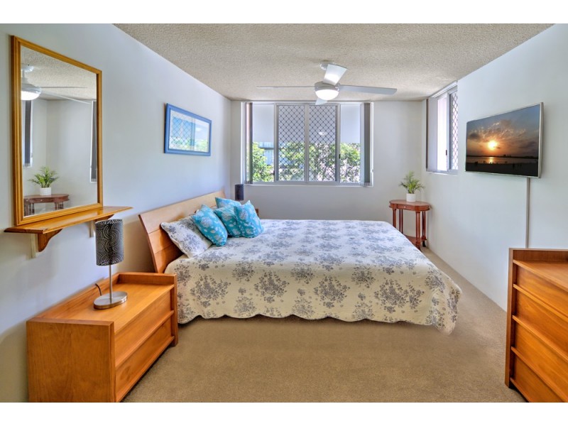 Unit 4/26 Maloja Avenue, Caloundra QLD 4551