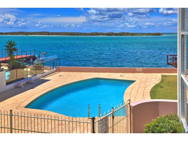 Unit 4/26 Maloja Avenue, Caloundra QLD 4551