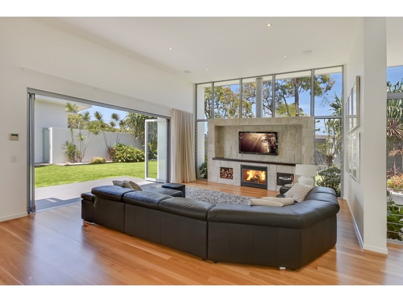 8-10 Edmund Street, Moffat Beach QLD 4551