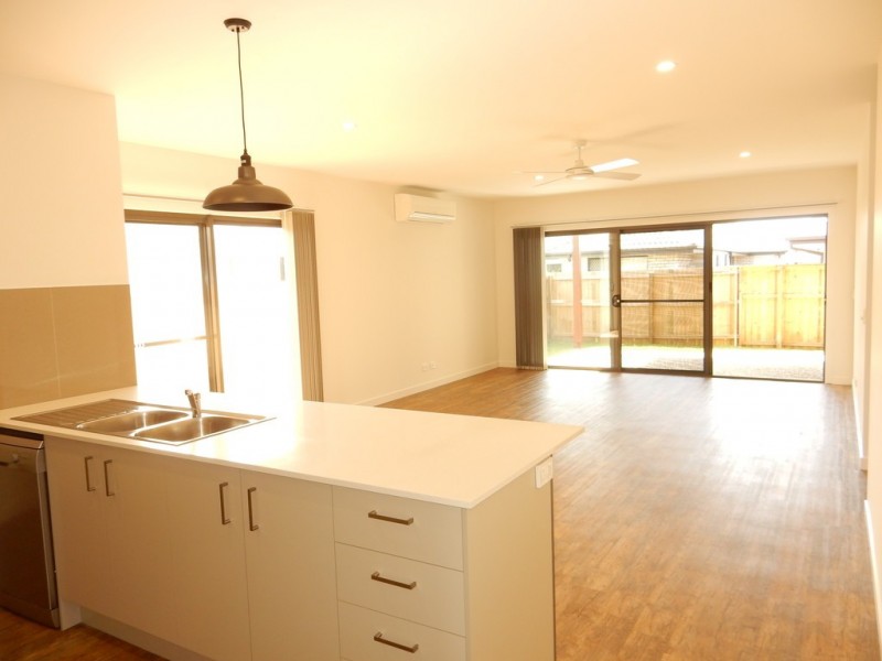 59 Springs Drive, Meridan Plains QLD 4551