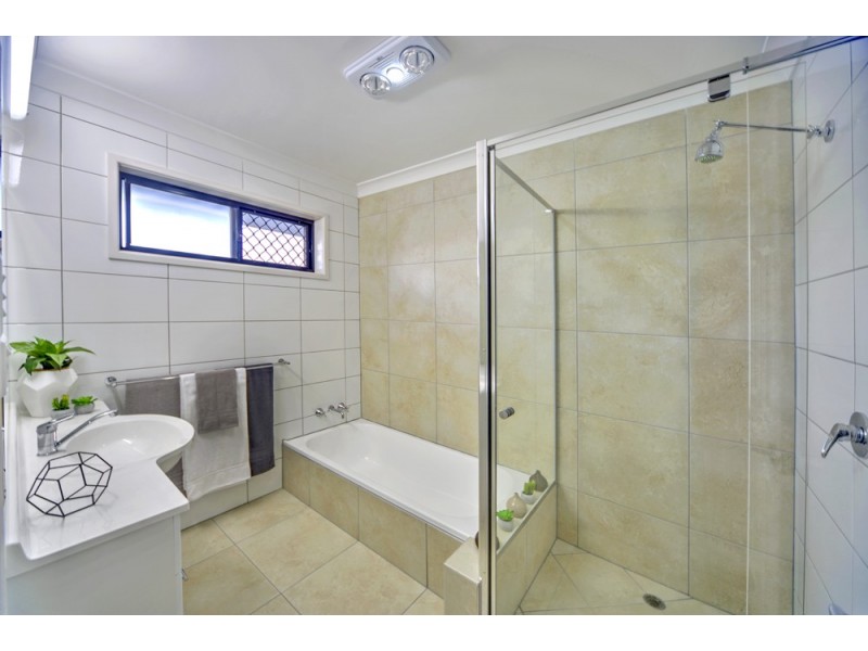 88 Taylor Avenue, Golden Beach QLD 4551