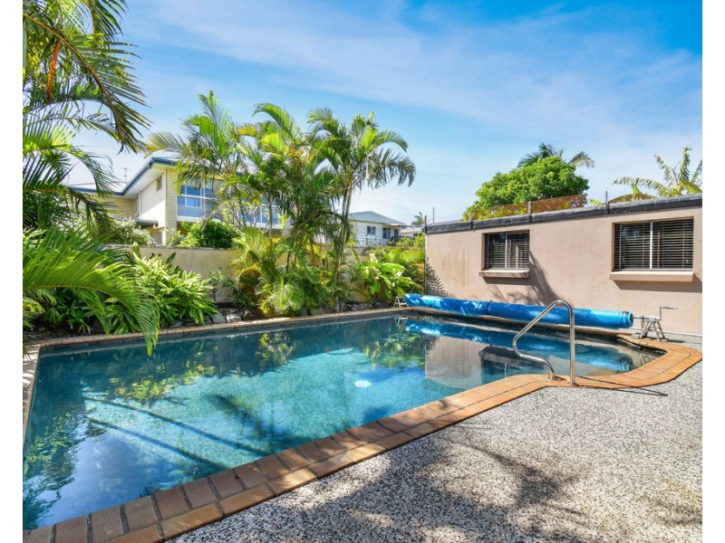 25 Coochin Street, Dicky Beach QLD 4551