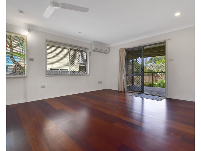 25 Coochin Street, Dicky Beach QLD 4551