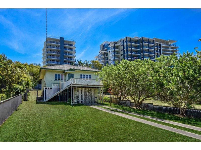 36 Upper Gay Terrace, Kings Beach QLD 4551