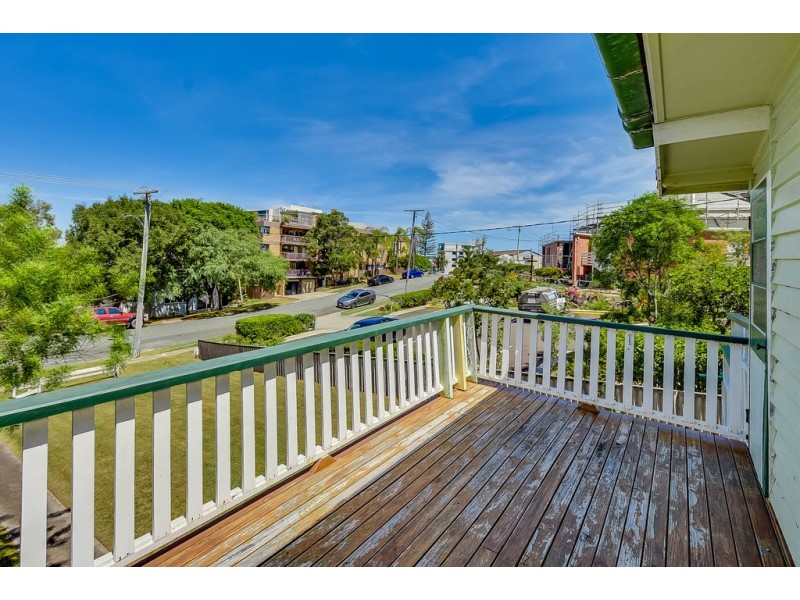 36 Upper Gay Terrace, Kings Beach QLD 4551