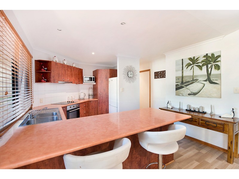 11 Greenhaven Close, Burnside QLD 4560