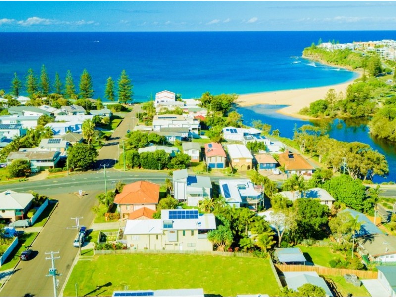 36 Cooroora Street, Dicky Beach QLD 4551