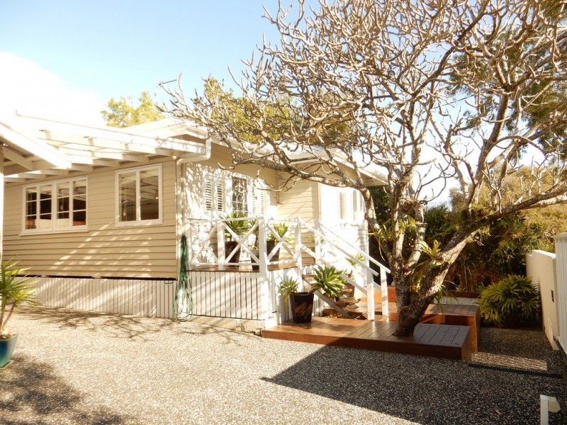 9 Gladstone Parade, Moffat Beach QLD 4551