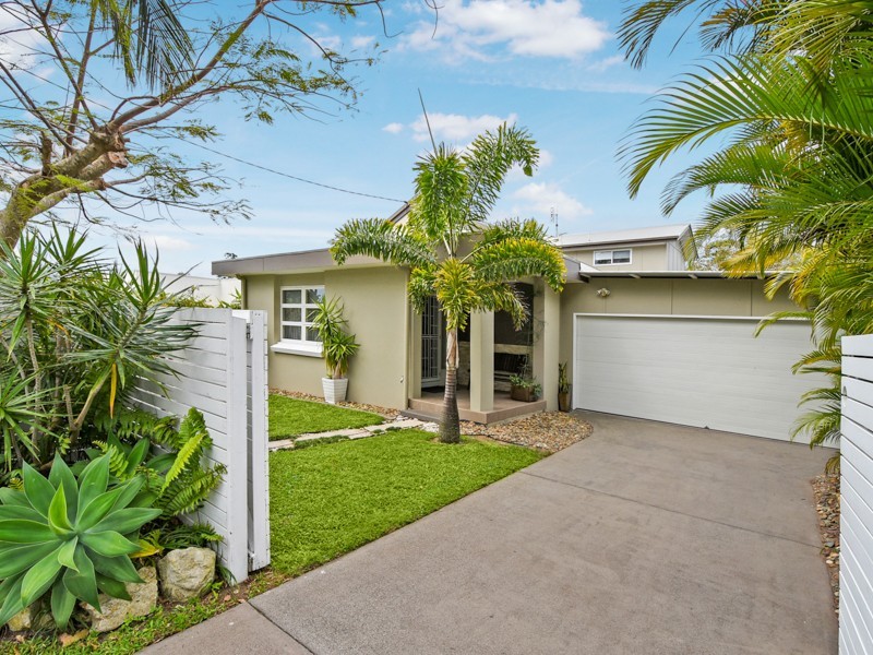 37 Albert Street, Shelly Beach QLD 4551