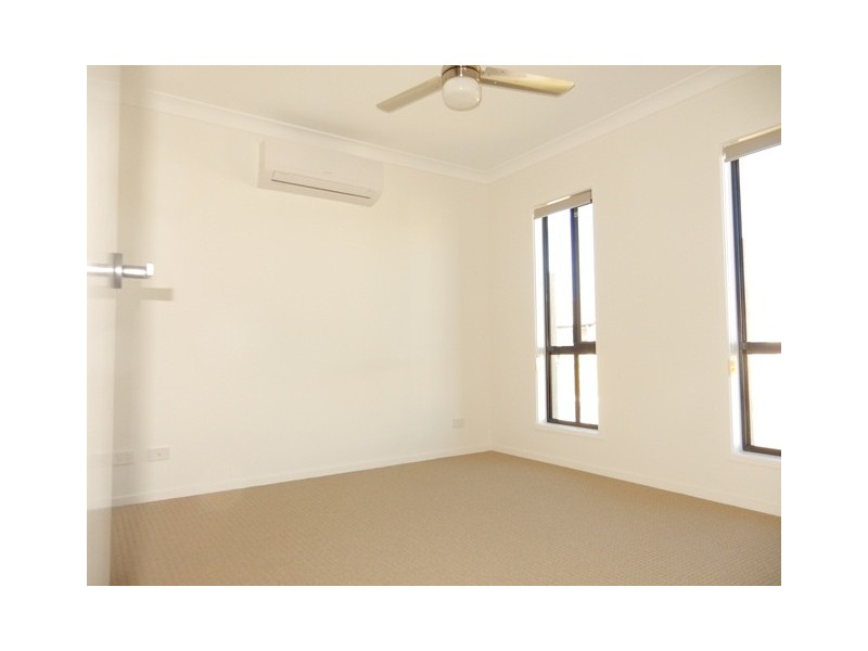 8 Jasper Street, Caloundra West QLD 4551