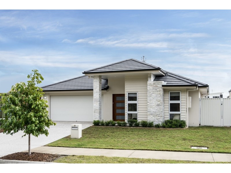 21 Bells Esplanade, Pelican Waters QLD 4551