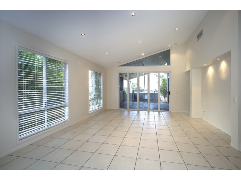 78 Tantula Road West, Alexandra Headland QLD 4572