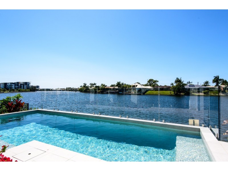 17 Waterway Drive, Birtinya QLD 4575