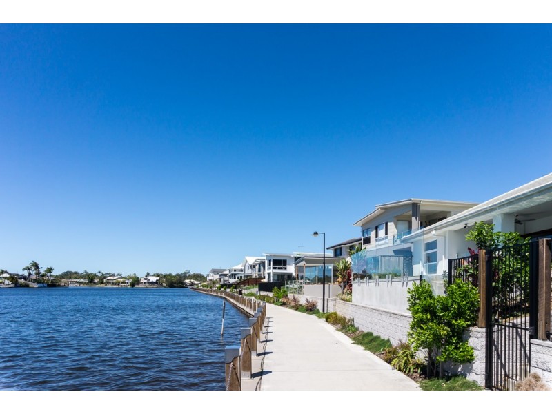 17 Waterway Drive, Birtinya QLD 4575