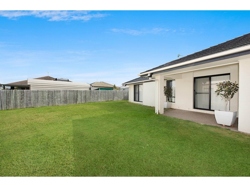 13 Tuckeroo Drive, Meridan Plains QLD 4551