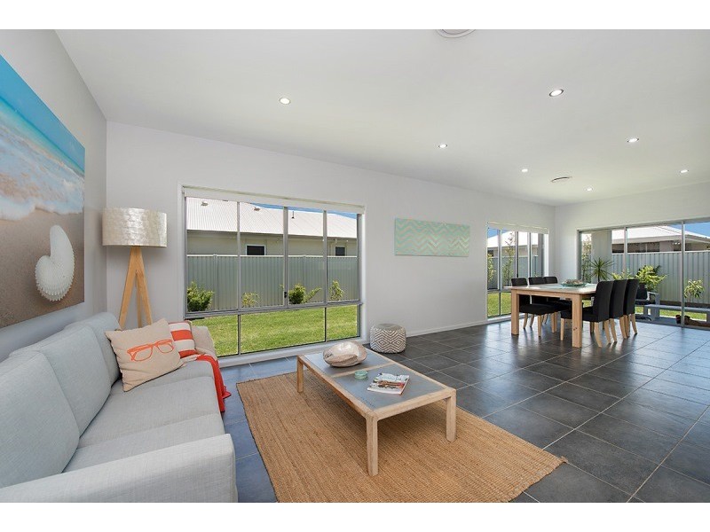 53 The Passage, Pelican Waters QLD 4551
