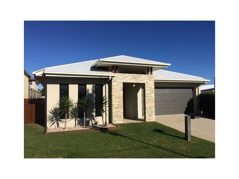 6 Robur Crescent, Mountain Creek QLD 4557