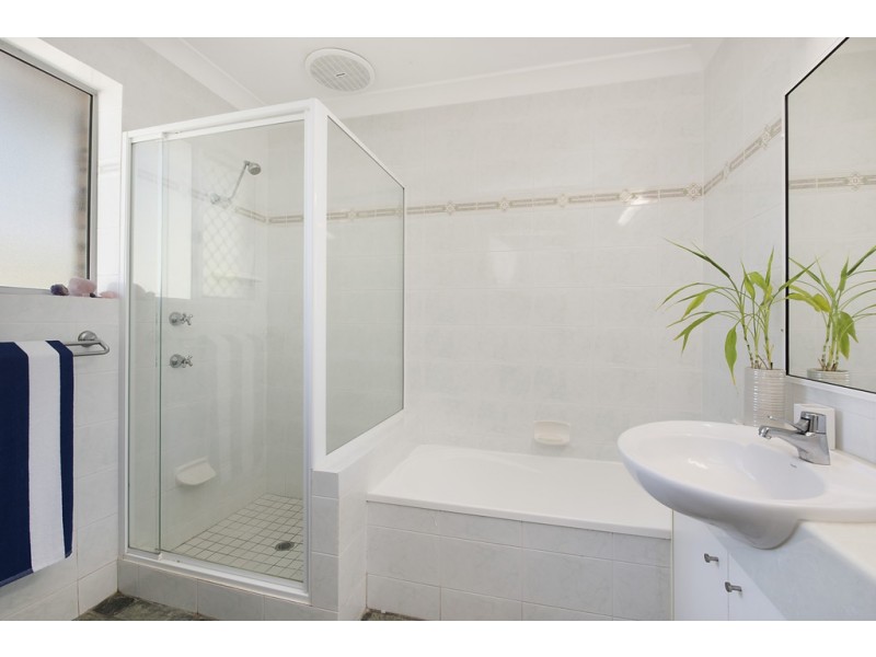 Unit 2/15 Wilson Avenue, Dicky Beach QLD 4551