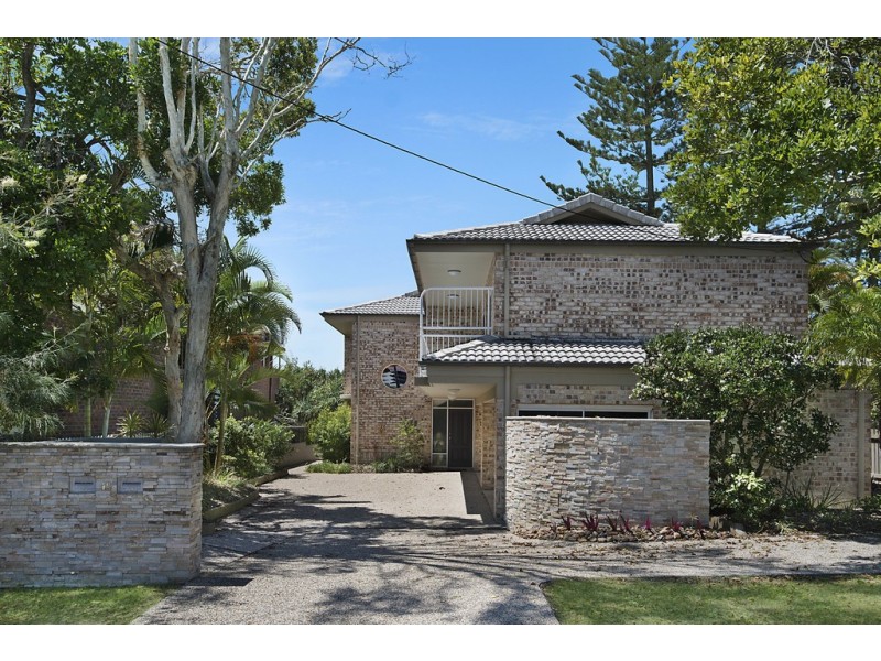 Unit 2/15 Wilson Avenue, Dicky Beach QLD 4551