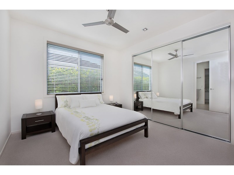 4 Landsdowne Street, Pelican Waters QLD 4551