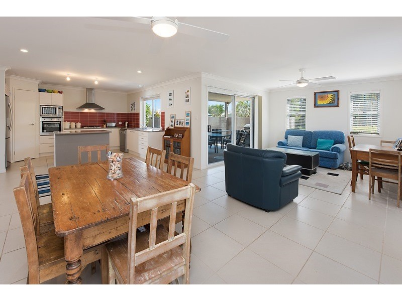 17 The Promenade, Pelican Waters QLD 4551