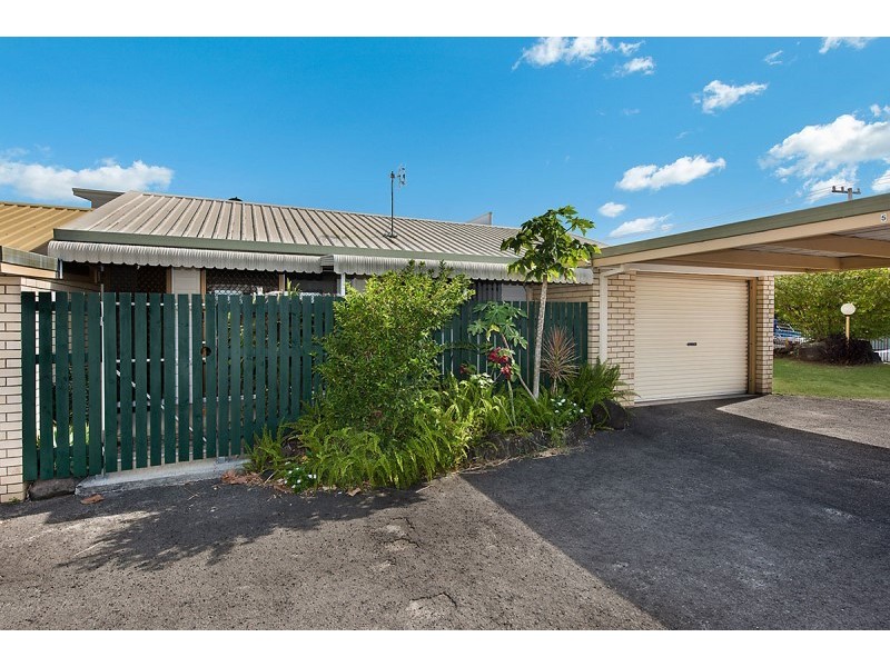 4/107 Landsborough Parade, Golden Beach QLD 4551
