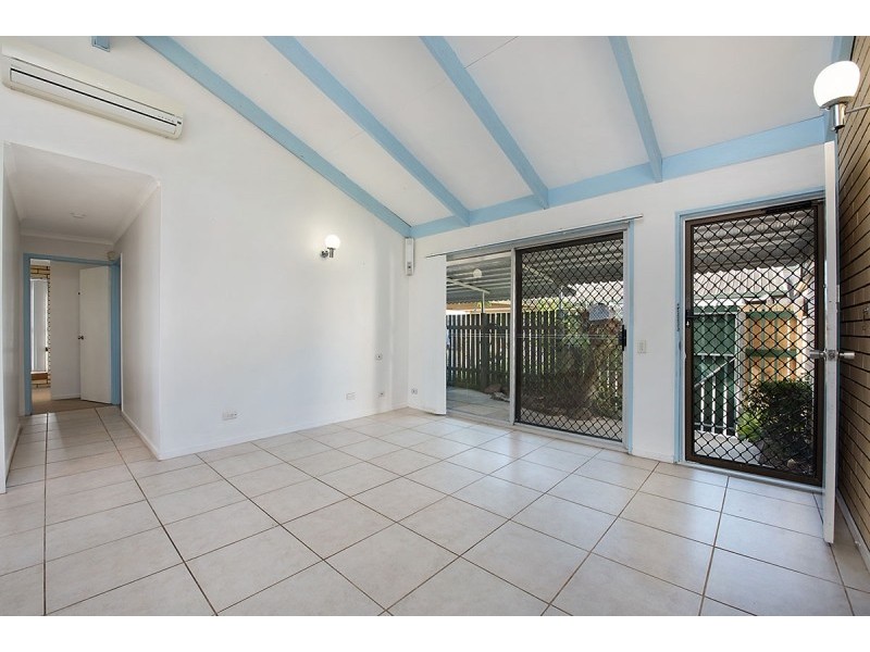 4/107 Landsborough Parade, Golden Beach QLD 4551