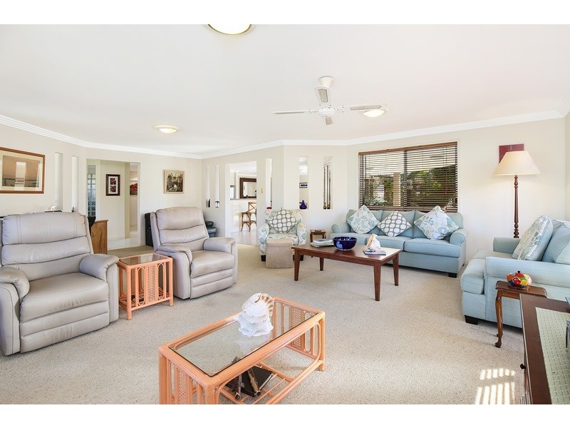 17 Bongaree Drive, Pelican Waters QLD 4551