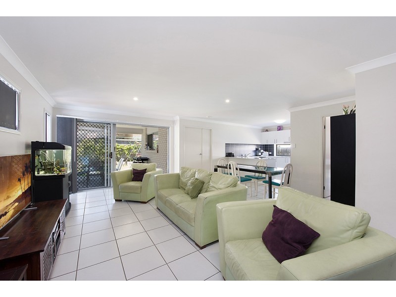 25 Sunrise Terrace, Little Mountain QLD 4551