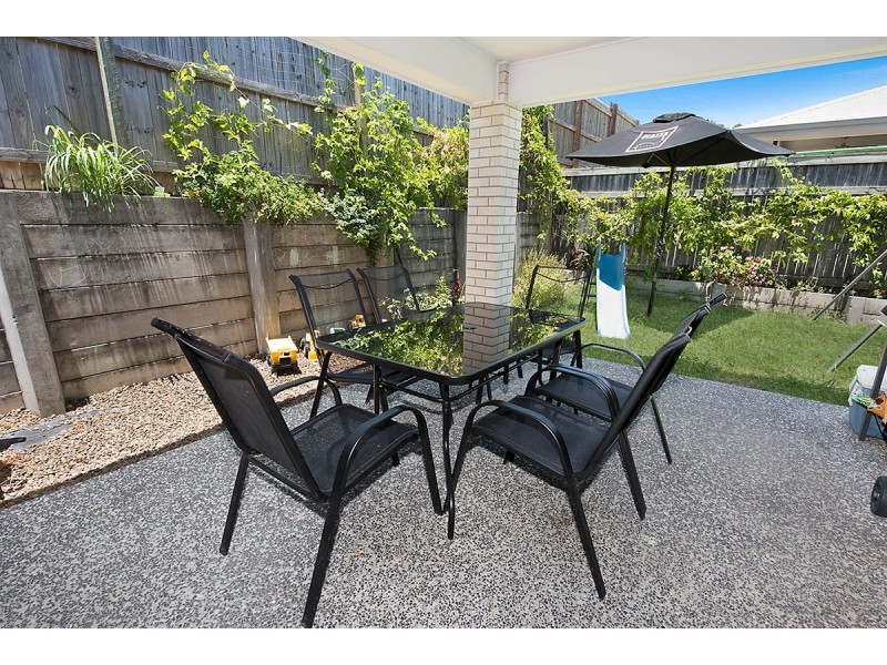 25 Sunrise Terrace, Little Mountain QLD 4551